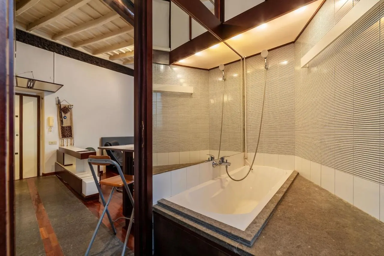Piazza Navona Petite House Apartment Rome Italy